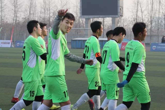 萨林杰29+17+8深圳力克山东 北控送江苏6连败